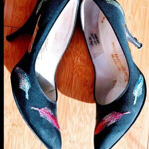 LORD & Taylor Floral shoes size 6